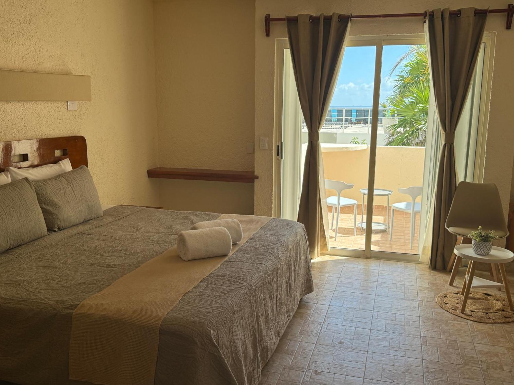 Luciana Hotel & Beach Club Playa del Carmen Chambre photo