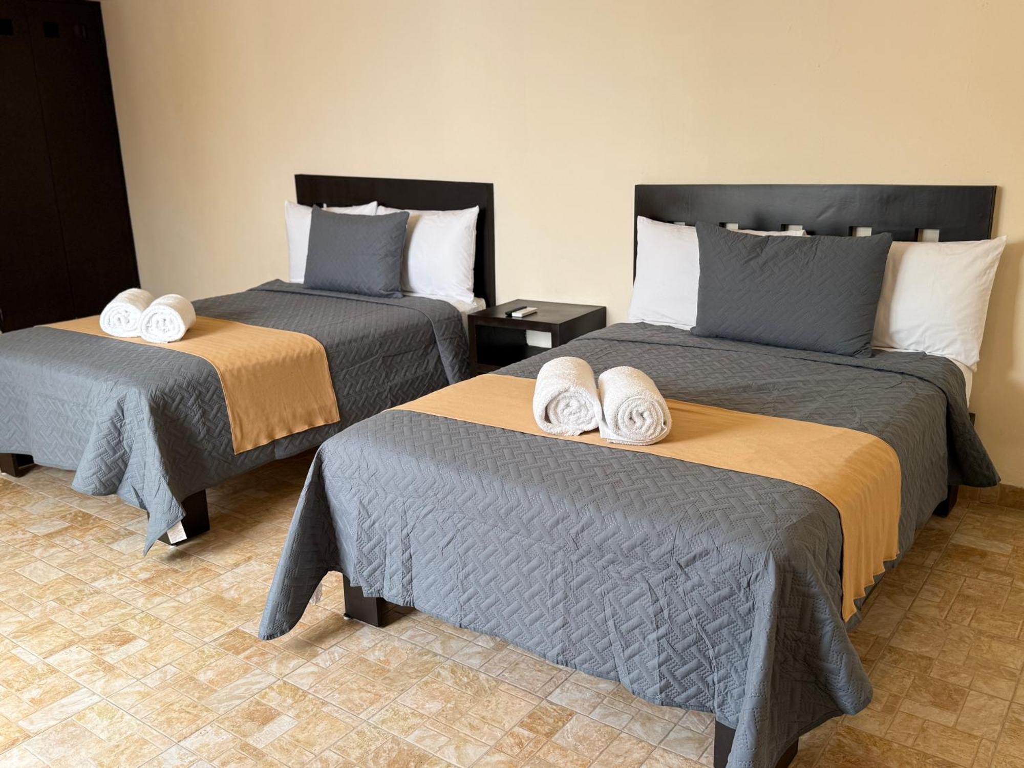 Luciana Hotel & Beach Club Playa del Carmen Chambre photo