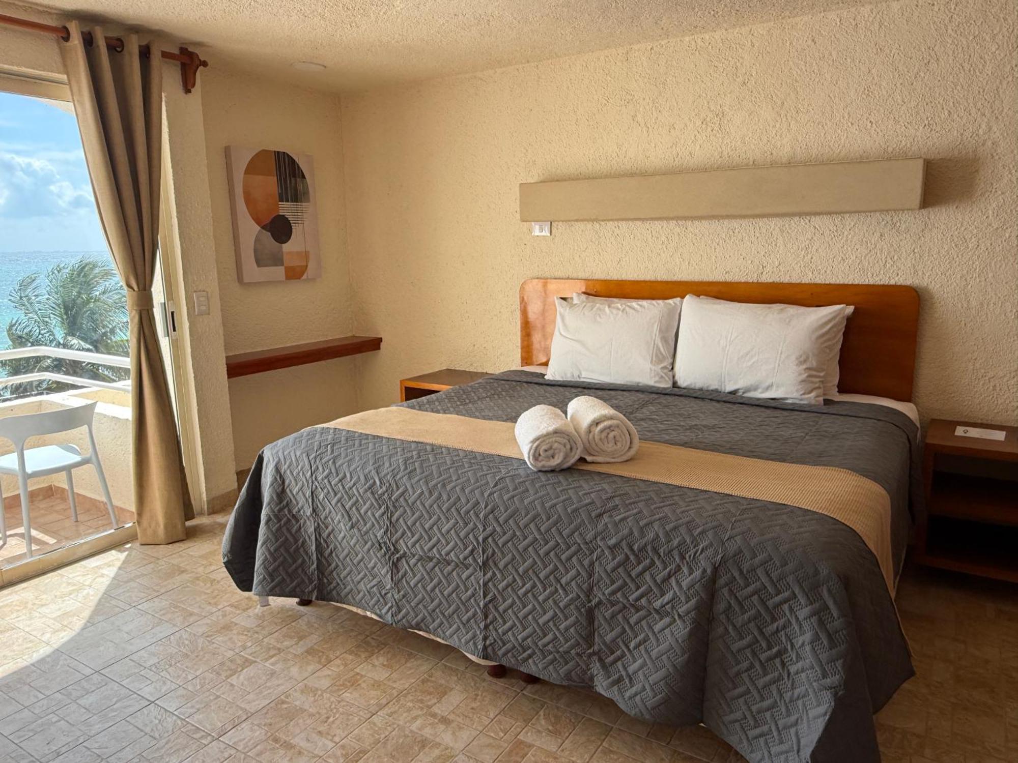 Luciana Hotel & Beach Club Playa del Carmen Chambre photo