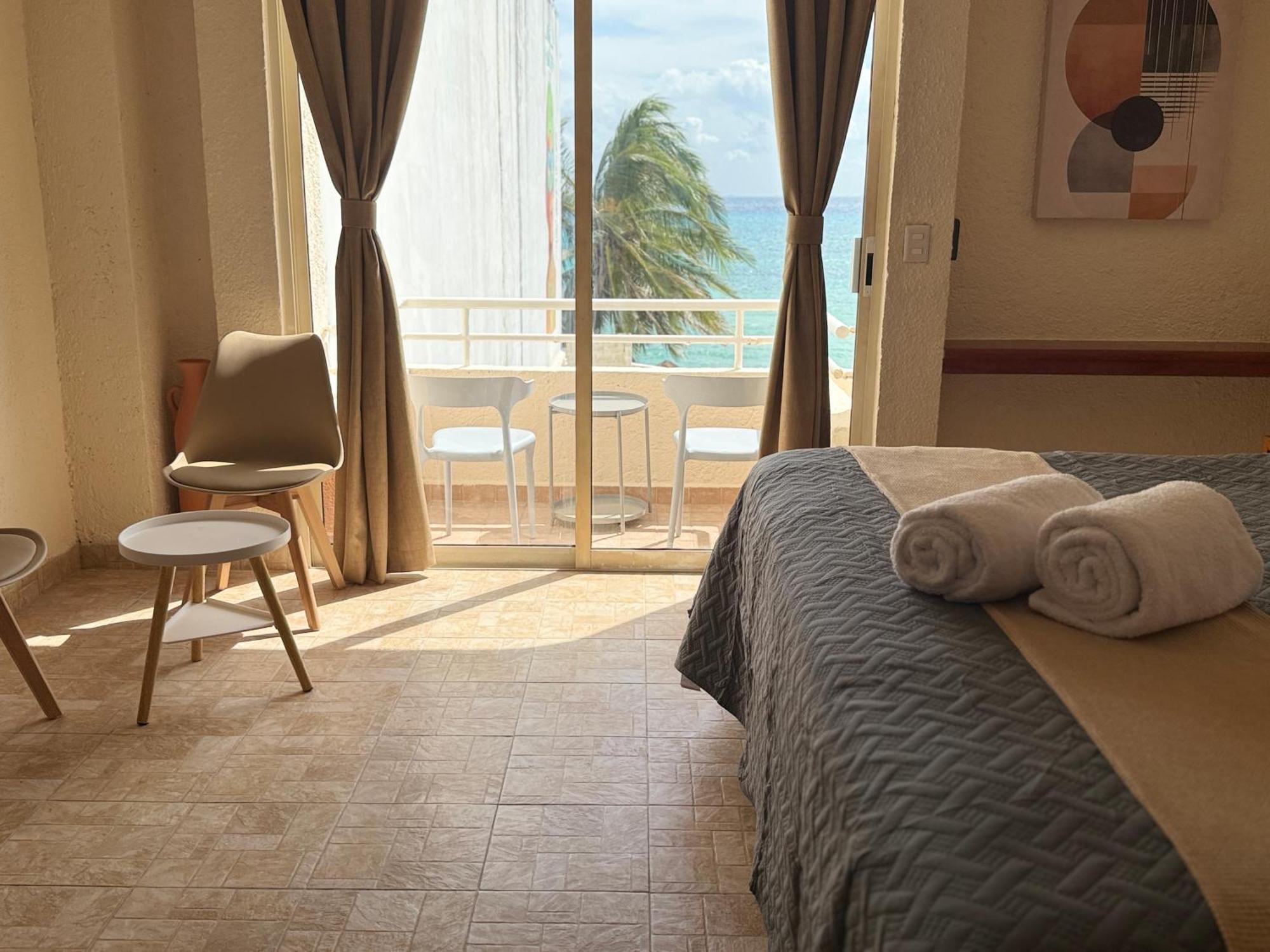 Luciana Hotel & Beach Club Playa del Carmen Chambre photo